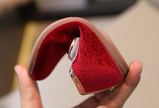 Zapatos Princesa Clásicos de Cuero Suave con Punta Cerrada - Image 11