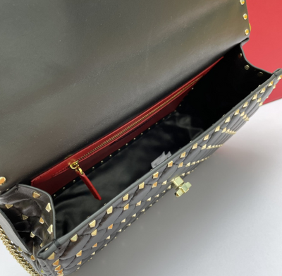 Bolso Cuadrado de Piel de Oveja con Tachuelas de Diamante - Image 9