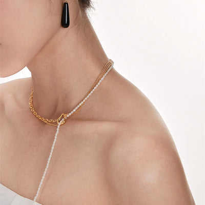Collar Multicapa de Perlas con Diseño Mixto y Costura Decorativa - Image 5