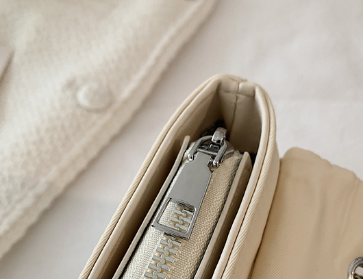 Bolso Bandolera de Diamantes Elegante y Minimalista - Image 15