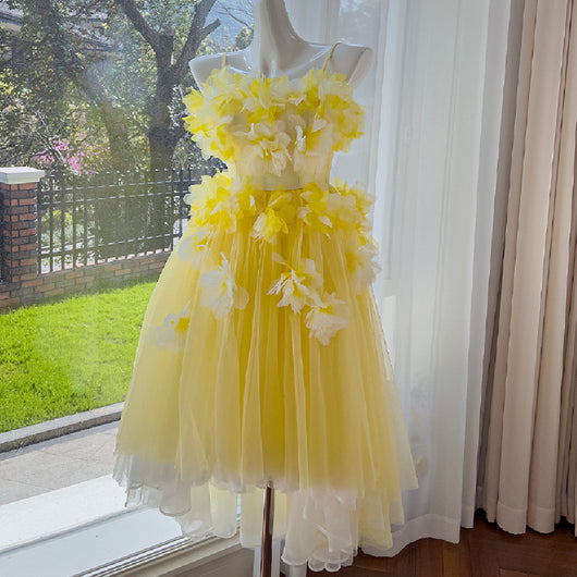 Vestido Strapless de Malla Floral con Tirantes