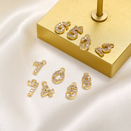 Joyas Chapadas en Oro con Números de Año de Nacimiento Personalizables - Image 11