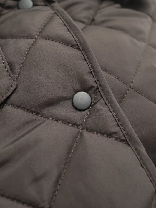 Abrigo Acolchado para Mujer con Solapa y Diseño Rombo - Cálido y Versátil - Image 8