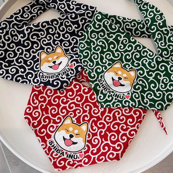 Pañoleta Triangular para Mascotas con Encaje Floral Tang