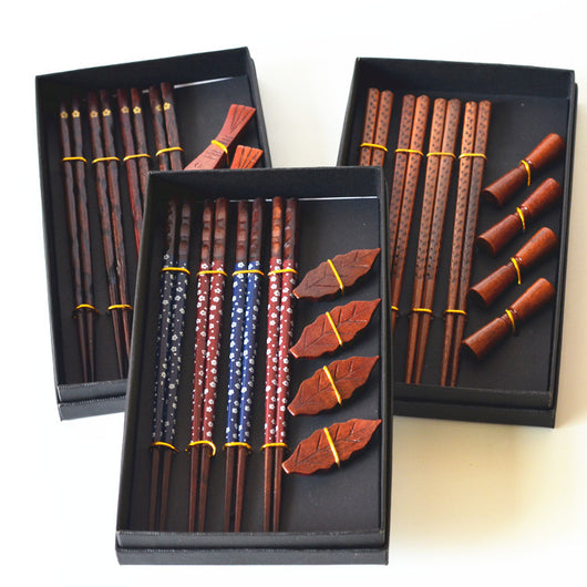 Set de 4 Pares de Palillos de Madera con Soporte y Caja de Regalo - Image 12