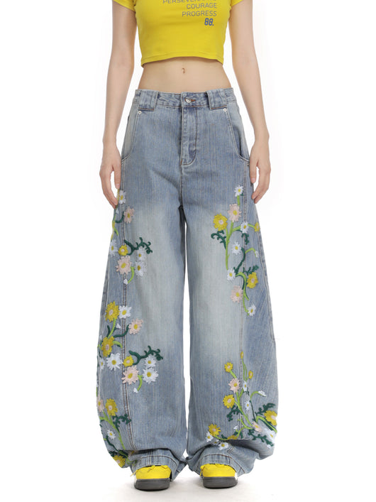Jeans Curve con Bordado Floral y Botánico - Image 7