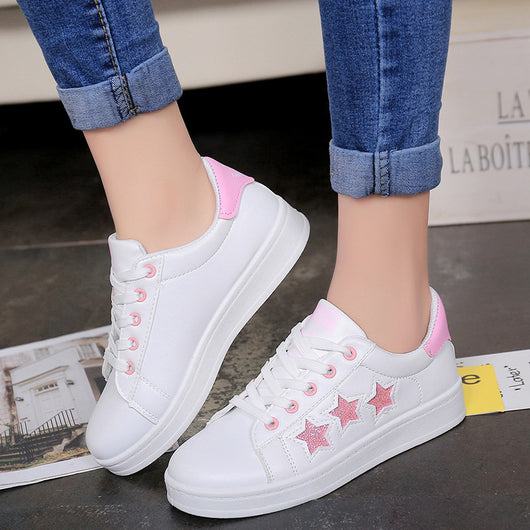 Zapatillas Blancas con Detalle de Estrella de Encaje - Image 5