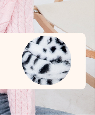Conjunto 3 en 1: Gorro, Bufanda y Guantes con Estampado de Patitas - Image 8