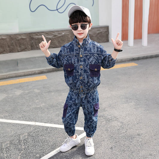 Traje de Mezclilla Infantil con Estampado Minimalista - Image 3