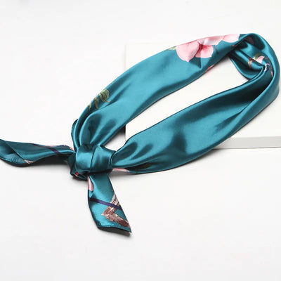 Pañuelo de Seda Premium para Mujer - Image 9