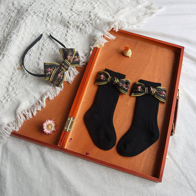 Conjunto de Accesorios para Bebé Recién Nacido - Diadema, Calcetines y Moño Decorativo - Image 3