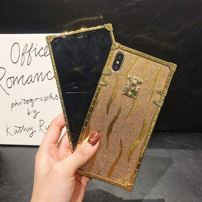 Funda para teléfono cuadrada dorada con brillo - Image 11