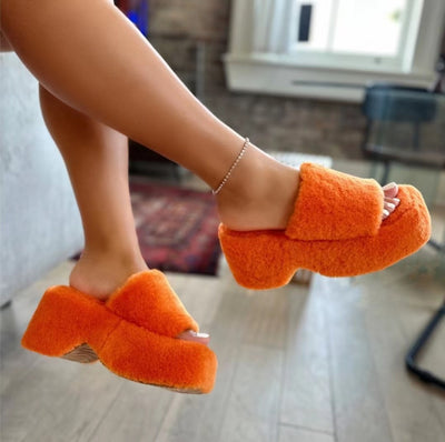 Pantuflas Térmicas Gruesas con Forro Polar y Punta Cuadrada para Mujer - Image 11