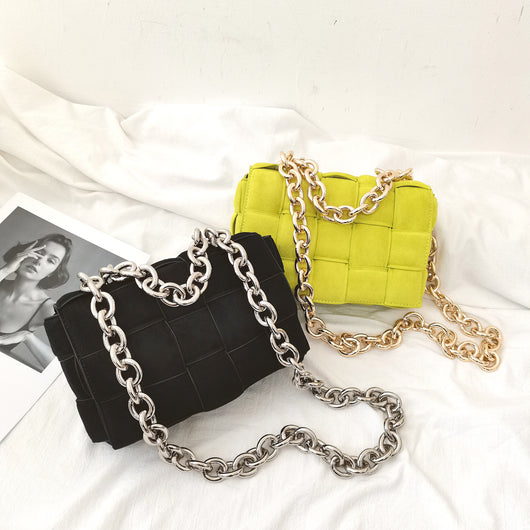 Bolsa Tejida Cuadrada con Cadena Metálica - Image 12