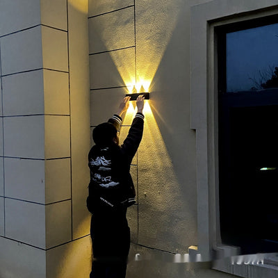Lámpara Solar LED para Exterior - Iluminación Inteligente para Patios y Jardines - Image 4
