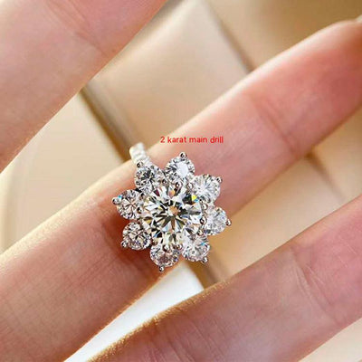 Anillo de Plata Esterlina con Diamante de 2 Quilates - Diseño Girasol - Image 3