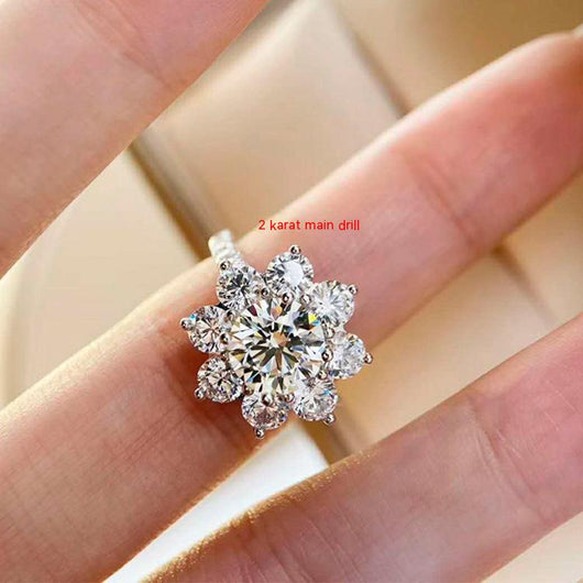 Anillo de Plata Esterlina con Diamante de 2 Quilates - Diseño Girasol - Image 3