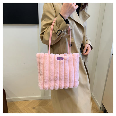 Bolso Tote Grande de Felpa para Otoño e Invierno - Image 12