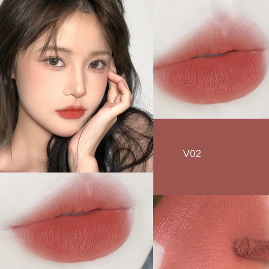 Labial Velvet Mate de Larga Duración - Pigmentación Intensa - Image 3