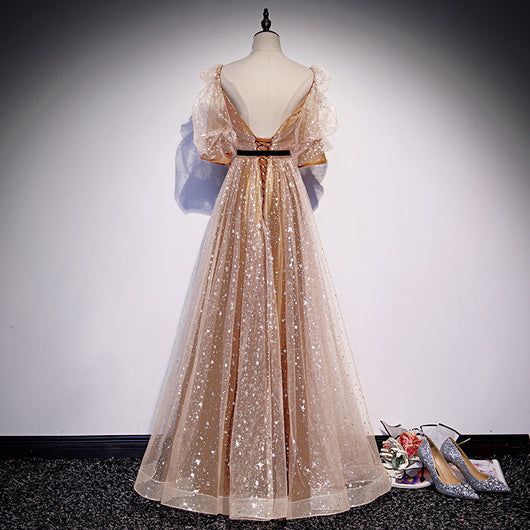 Vestido de Noche Dorado Ajustado para Eventos Corporativos - Image 4