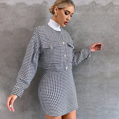 Traje Ejecutivo Ajustado de Dos Piezas - Chaqueta y Top Ceñido Sexy - Image 9