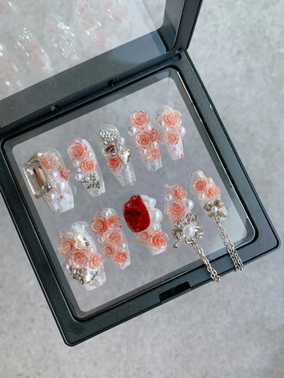 Pegatinas de Uñas con Cristales Brillantes Hechas a Mano - Image 4