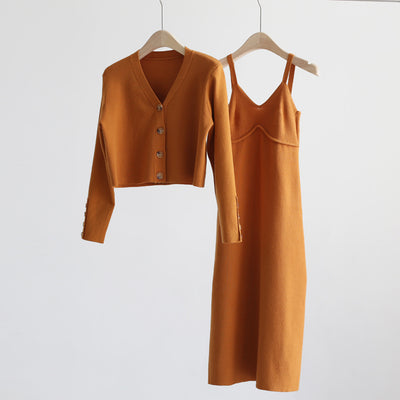 Conjunto Elegante: Cardigan Corto + Vestido Tejido con Tirantes - Image 13