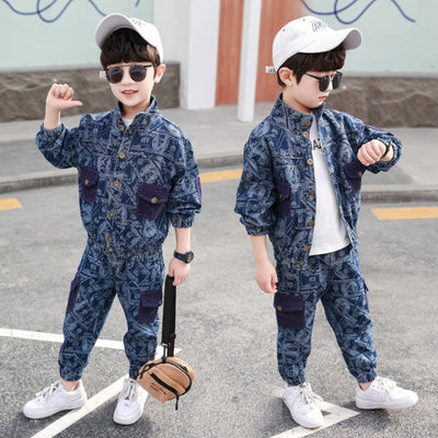 Traje de Mezclilla Infantil con Estampado Minimalista