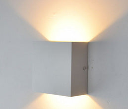 Lámpara LED Exterior Impermeable para Jardín, Patio y Entrada - Image 9