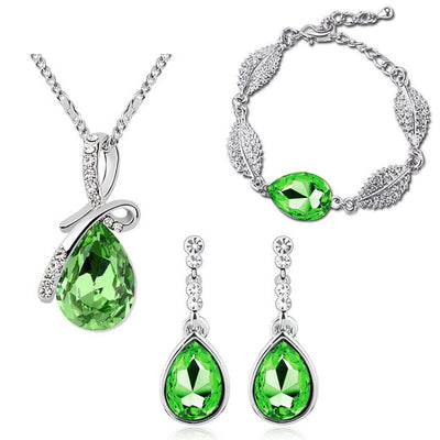 Set de Joyas Elegantes: Aretes Gota de Cristal, Collar Acacia y Pulsera - Image 6
