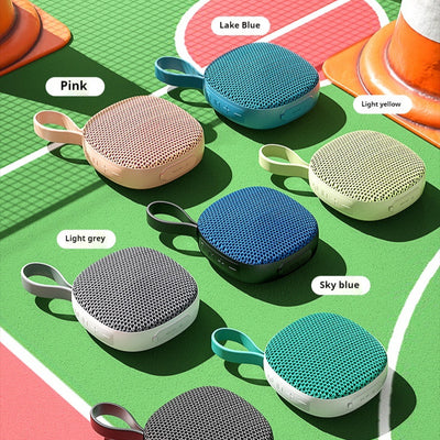 Parlante Portátil Bluetooth Mini con Tela Impermeable y Imán - Image 9