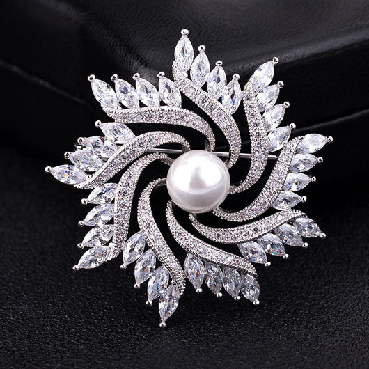 Broche de Cristal Circón Lujo Coreano con Diseño Girasol - Image 2