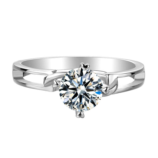 Anillo de Moissanita de 1 Quilate con Diseño de Mariposa de Cuatro Puntas Retorcidas - Image 2