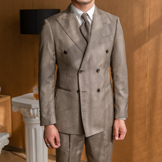 Traje Ejecutivo de Doble Botonadura Estilo Retro Elegante para Hombre - Image 11
