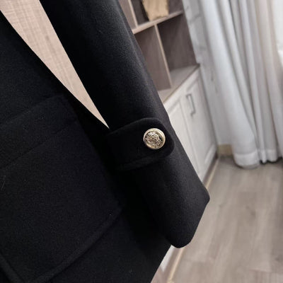 Abrigo Vintage Negro con Cuello de Pelaje Oversized - Image 8