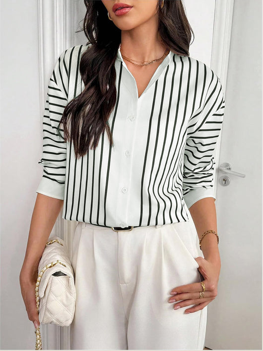 Blusa Rayada Estampada con Contraste de Colores y Botones Simples - Image 11