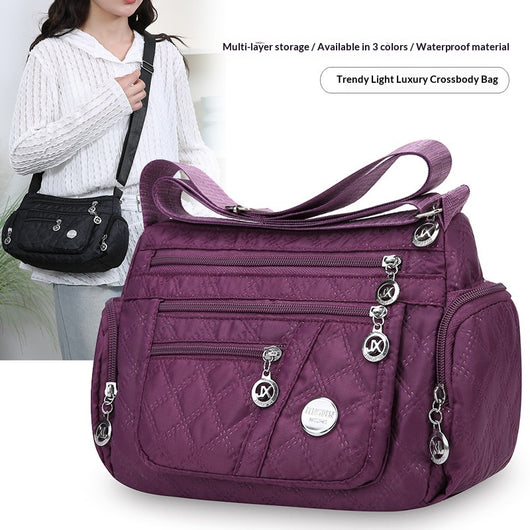 Bolso de Hombro Acolchado con Bordado y Almacenamiento de Tres Capas - Image 3