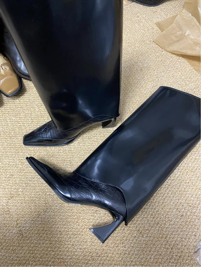 Zapatos Negros de Tacón Medio Grueso para Mujer con Estilo Único - Image 9