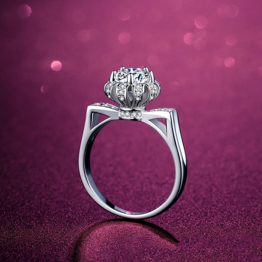 Anillo de Plata 925 con Piedra Moissanita D Color - Diseño Ocho Corazones Ocho Flechas - Image 2