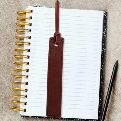 Marcapáginas de Cuero Retro con Separadores de Lectura - Image 5