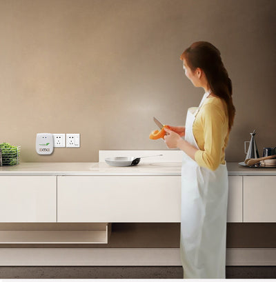 White and light blue plug-in air purifier with a leaf logo and 'Rnai Purifier' text on the front. - Image 3