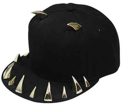 Gorra Hip Hop Punk con Visera Plana y Cuernos Metálicos - Image 9