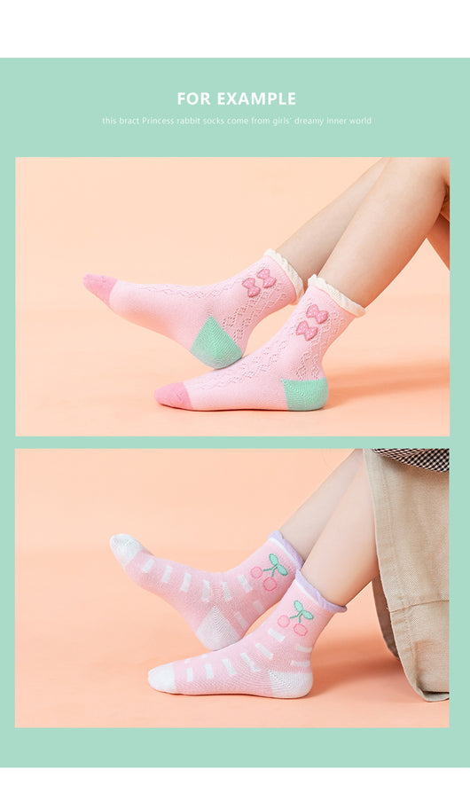 Calcetines Infantiles a Cuadros Franceses con Fresa y Dibujos Adorables - Image 10