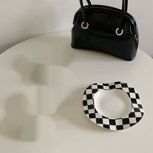 Plato Postre Porcelana Onda Puntos y Rayas Diseño Irregular - Image 3