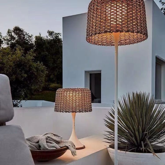 Lámpara de Piso LED Inteligente para Jardín y Terraza Impermeable - Image 3