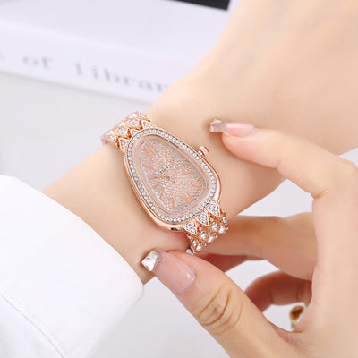 Reloj de Acero con Cadena Brillante y Diamantes Incrustados - Image 9