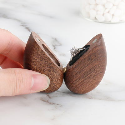 Caja Organizadora de Anillos en Forma de Corazón - Madera de Nogal Macizo - Image 15