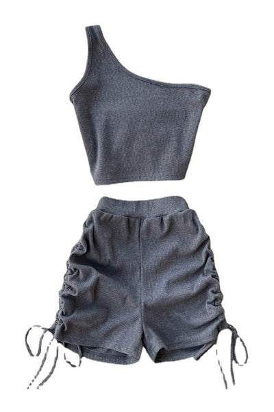Conjunto Infantil Camiseta Asimétrica con Shorts Talle Alto Plisados - Image 7