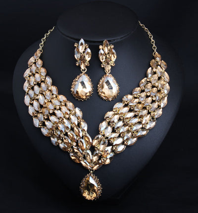 Juego de Collar y Aretes de Cristal Africano - Image 7