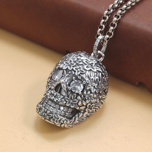 Dije Calavera de Plata Esterlina 925 con Circón Blanco